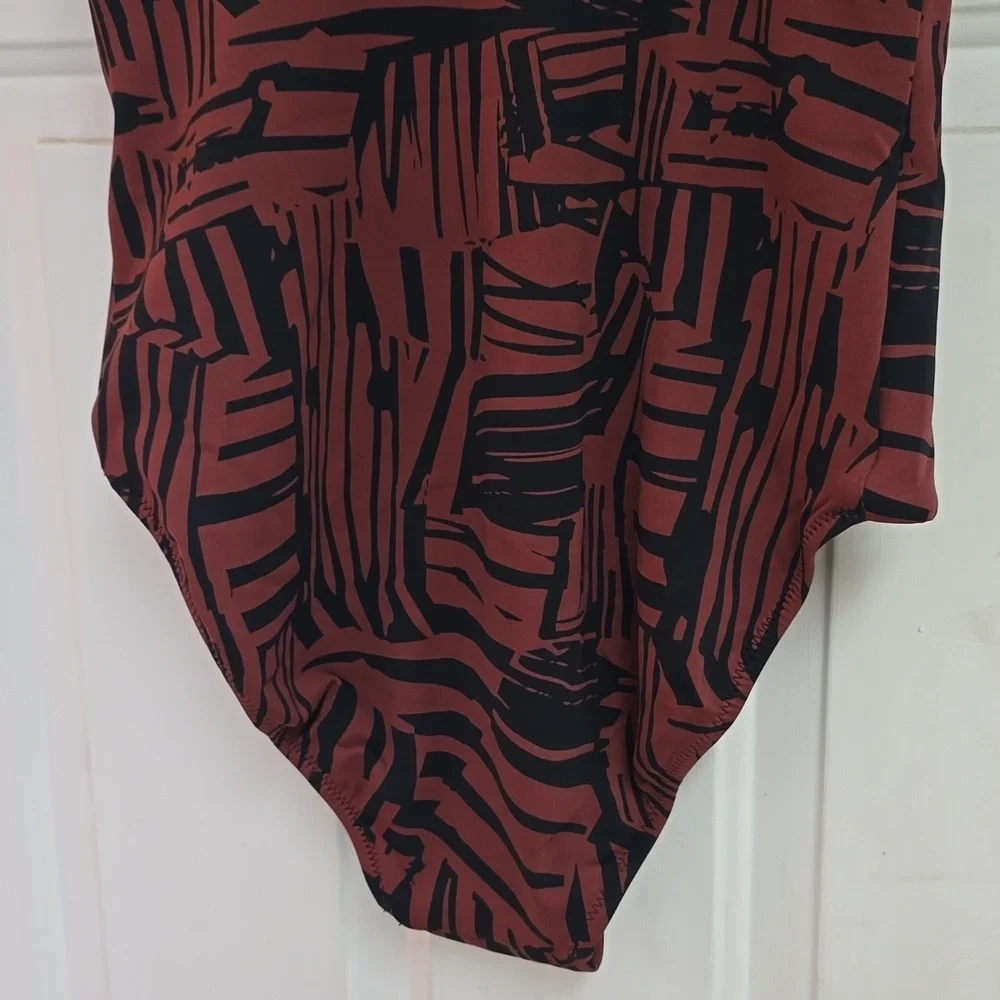 Athleta Sculpted Sienna One Piece